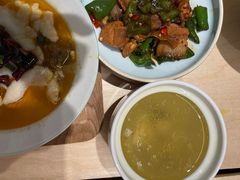 -老乡鸡(上海白玉兰广场店)