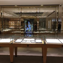 -北京七彩云南翡翠珠宝旗舰店(月坛店)