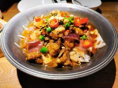 -蜜桃餐厅·伴山(湖滨商业街店)