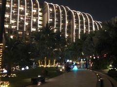 -三亚湾海居铂尔曼度假酒店