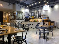 大堂-HELLO 27 意面·沙拉·帕尼尼