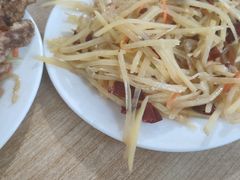 酸辣土豆丝-东北特色菜馆(珞喻东路店)