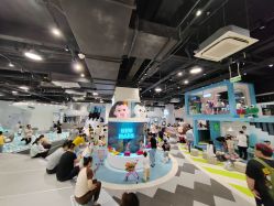 -MINI MARS KIDS CLUB亲子家庭中心(长宁天山店)