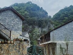 -高荡千年布依古寨旅游景区