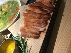 猪颈肉-默加东南亚美食(大宁音乐广场店)