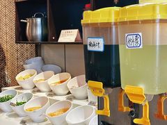 -德林酸菜鱼火锅(南丹店)