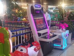 -鸿通城购物中心