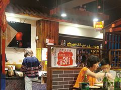 大堂-宽板凳老灶火锅(外馆斜街店)