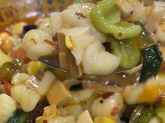 -吴三酸菜麻食酱香面馆(印花布园小区店)