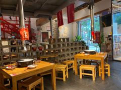 大堂-么肆烤肉·中式自助·烤肉大排档(街道口季佳PAI店)