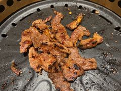 -蚂蚁洞·烤肉大营地(上海静安大悦城店)
