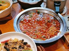 -有红鸡毛店·川菜(建设路店)