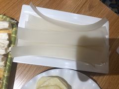 -超越炭火牛蛙火锅鸡(河东店)
