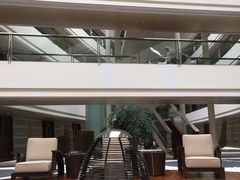 -上海滴水湖皇冠假日酒店