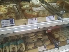 面包甜点陈列柜-优益滋蛋糕(斗柏路店)