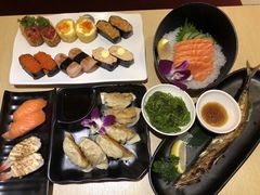 -万岁料理回转寿司(华贸店)