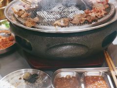 -围炉肉舍•炭烤活鳗•丹东海鲜烤肉(步行街店)