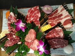 -明洞阿姨·韩式酱蟹烤肉·创意料理(三元桥店)