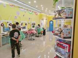 -爆米花儿童美发乐园