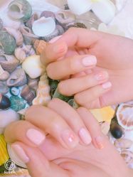 -U mi Nail美甲工作室