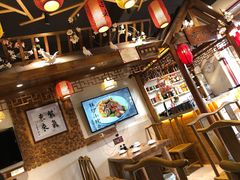 大堂-东来菜馆•手抓海鲜家常菜•海鲜锅贴(鸽子窝店)