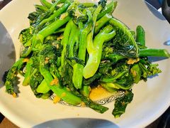 -大头虾越式风味餐厅(光明广场店)