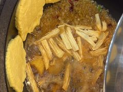 -70後铁锅炖(坡博总店)