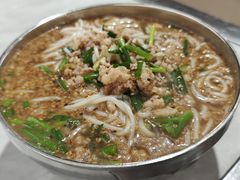 -正宗杨记普洱酸醋米线(总店)