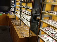 -优医视平价眼镜超市蔡司依视路折扣(小马厂店)