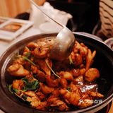 这家鸡煲花样真多！