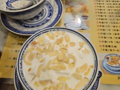 -广信牛奶甜品世家(台东店)