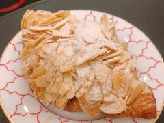 -Salon de The de Joel Robuchon(外滩18号店)
