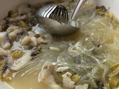 -严记小天府酸菜鱼(西四路店)