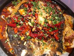 -鸣记脆皮烤鱼·海鲜烤鱼(三八广场店)