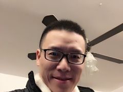 -吴良材眼镜(美罗城店)