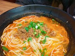 -万记麻辣烫国展总店