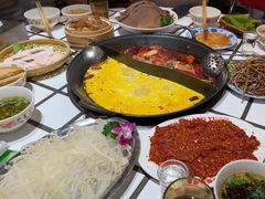 -朱光玉火锅馆(正弘城店)