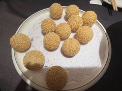 蟹黄流沙球-润泽园饭庄(中山路店)