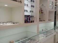 -明月眼镜(三坝店)