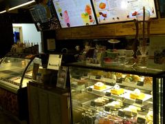 -Who乎coffee&bar
