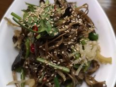 凉拌鸡枞-锦庐道地川菜(来福士店)