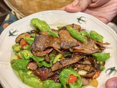 -阿山卓·野生菌火锅·纳西火塘烤肉