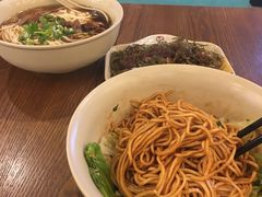 -李先生牛肉面大王(上海站南广场店)