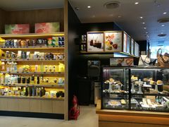 -星巴克臻选(华堂·新辰汇店)