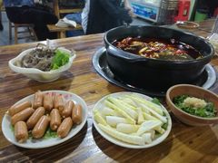 -灌县老妈砂锅串串香(万科红生活广场店)