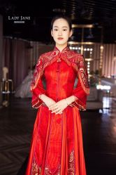 -Lady  Jane高端婚纱礼服馆