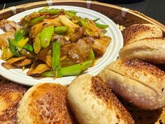 -粉墨特色菜·烧烤音乐酒馆