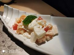 -穹六人间 people 6(岳阳路店)