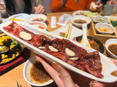 -炼火烤肉店