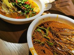 -嘉州叶婆婆钵钵鸡(建设路店)